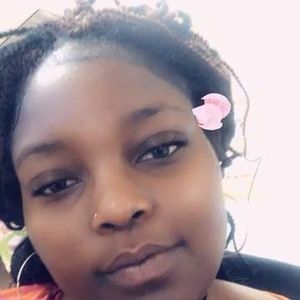 Meet your Posher, Kanesha